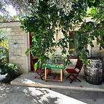 Πανσιόν Kavalali Αλακάτι